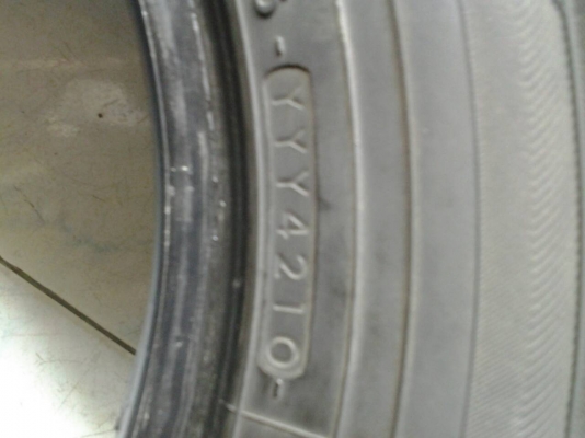 ขายยาง YOKOHAMA EARHT-1 185/65/14 ปี10 ชุดละ 2,900 บาท