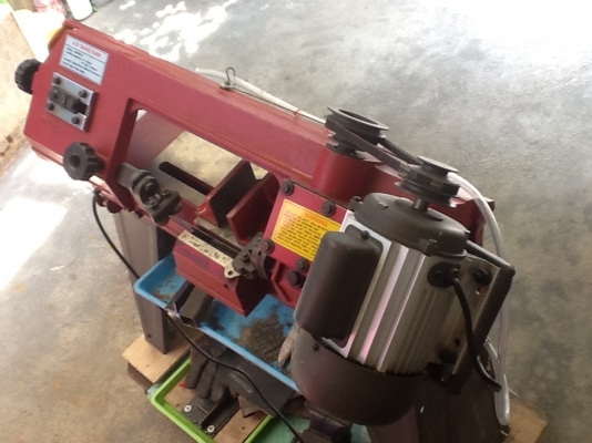 ขายBandsaw 4.5" ตัดเหล็ก พร้อมใบเลื่อย 15ใบให้ไปใช้งานยาวๆ 8900 บาท