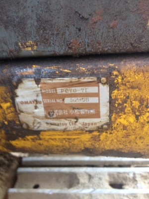 ขายรถแบ็คโฮ  KOMATSU PC 70 มีหัวเจาะ + บุ้งกี้ รถพร้อมใช้งานสุดๆ