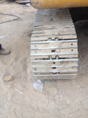 ขายรถแบ็คโฮ  KOMATSU PC 70 มีหัวเจาะ + บุ้งกี้ รถพร้อมใช้งานสุดๆ