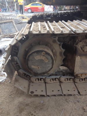 ขายรถแบ็คโฮ  KOMATSU PC 70 มีหัวเจาะ + บุ้งกี้ รถพร้อมใช้งานสุดๆ