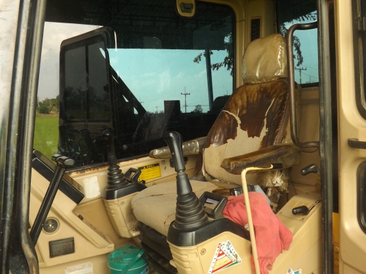 ,รถแบคโฮ CAT 312   ใบอิืนวอย  รถสภาพดีซื้อมาประมาณ 5 เดือน