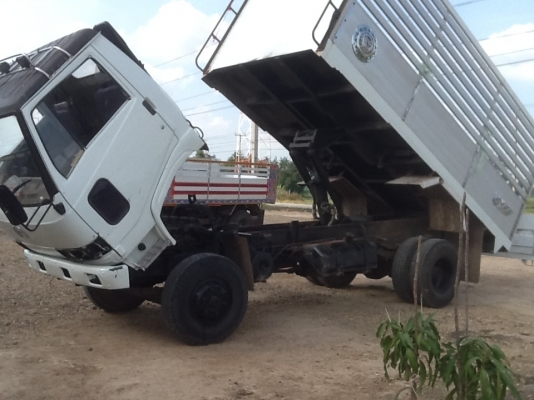 หกล้อดั้มเกษตร KM 777