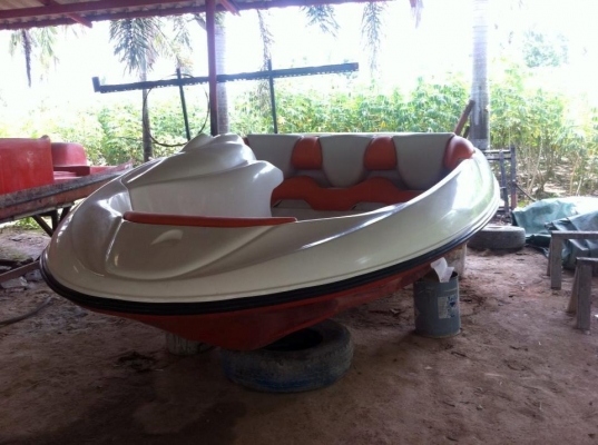 ขายเรือไฟเบอร์สปอร์ตใหม่ ตัวเรือหล่อใหม่ เหมาะสำหรับน้ำเค็มและน้ำจืด เครื่องเกาะท้าย ราคา 120,000 บาท