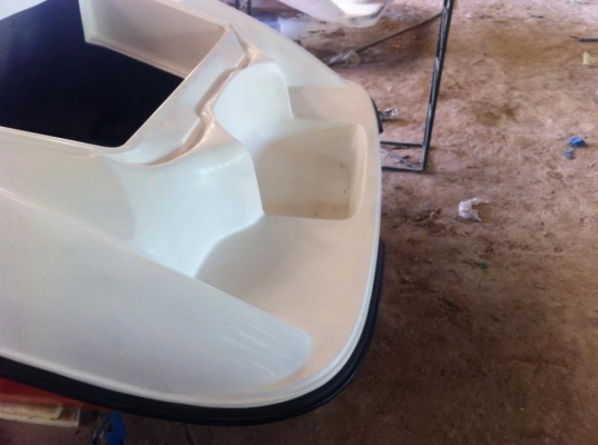 ขายเรือไฟเบอร์สปอร์ตใหม่ ตัวเรือหล่อใหม่ เหมาะสำหรับน้ำเค็มและน้ำจืด เครื่องเกาะท้าย ราคา 120,000 บาท