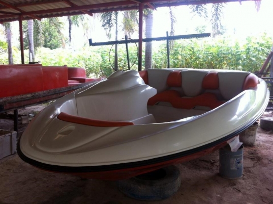 ขายเรือไฟเบอร์สปอร์ตใหม่ ตัวเรือหล่อใหม่ เหมาะสำหรับน้ำเค็มและน้ำจืด เครื่องเกาะท้าย ราคา 120,000 บาท