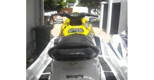 Sale Secondhand Yamaha Jetski XLT 800 year 2004 Sale Secondhand Yamaha Jetski XLT 800 year 2004