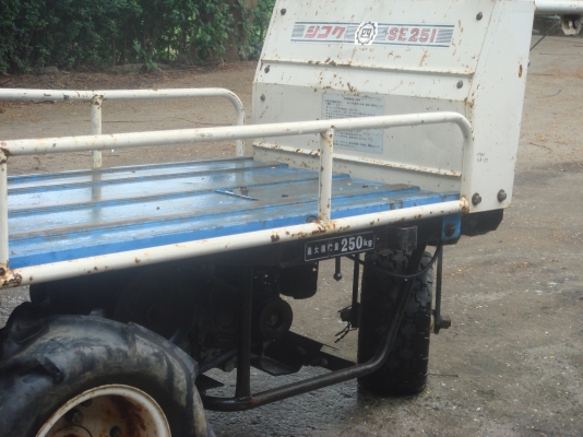 รถขนย้ายสินค้าเกษตร ยกดั้มด้วยไฮดรอลิค