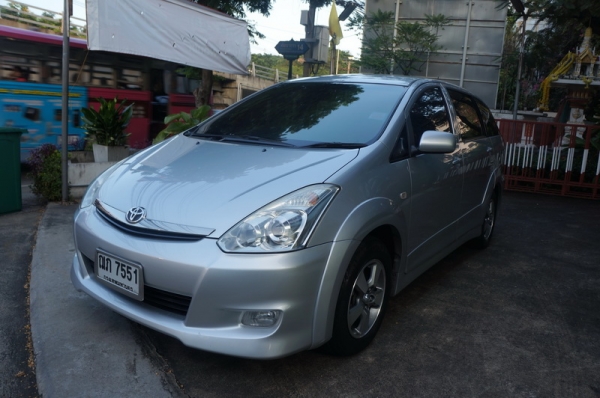 TOYOTA WISH ปี2009 มือเดียวออกห้าง รถสวยเดิม ราคาโดนใจ ฟรีดาวน์ จัดไฟแนท์ได้เต็ม