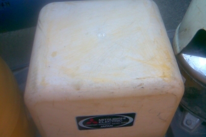 ปั้มน้ำมิสซูบิชิ 300 Wสภาพพร้อมใช้งานครับเป็นของมิสซูบิชิครับ  ขนาด 300 W ครับราคานี้คุ้มมากครับใช้ยาวครับรุ่นนี้