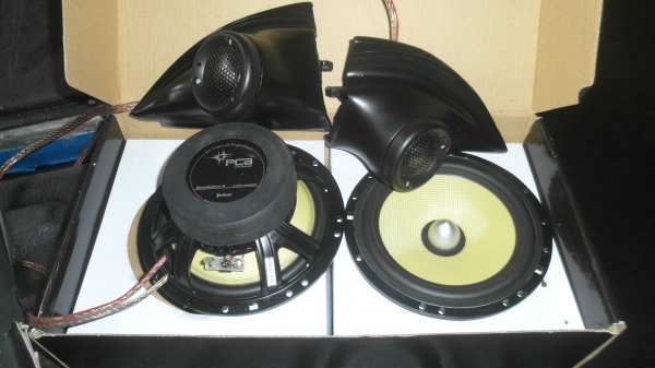 ขาย ชุดเครื่องเสียงอย่างดีใส่ วีออส ยกชุดใส่ได้เลยราคาไม่แพง