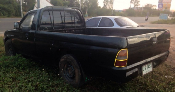 ***ขายแล้วครับขอบคุณ Truck2hand ขายกระบะตอนเดียว ราคเบาๆ MITSU STRADA 2.5 ปี40/97 เครื่องเดิมเกียร์เดิม เครื่องแรงแน่นดี เกียร์ไม่หลุด ช่วงล่างดีคัสซีสวยเดิมไม่ปะไม่ดาม กระบะดี พื้นมีผุนิดหน่อย หัวเก๋งไม่ผุ ภายในสวยคอนโซลครบ พ.พาวเวอร์ ยางดี4เส้น สีเก็บมา