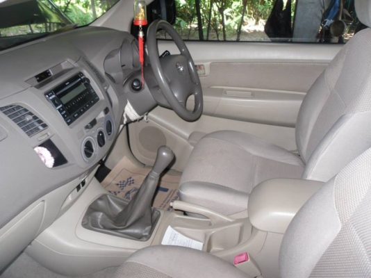 รถปิ๊คอั๊ฟ TOYOTA VIGO G 2500 ปี 50 ตัวท๊อป.