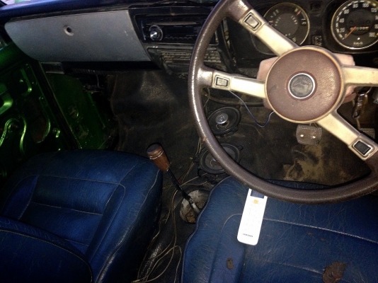 ***ขายแล้วครับขอบคุณ Truck2hand ขายมาสด้าน้อย สวยๆ บิวด์ใหม่ งบหมด เอาไปปั้นต่อ MAZDA FAMILIA 1200  เครื่องเดิมเกียร์เดิม ช่วงล่างคัสซีดี สีสันใหม่ สวยๆ เอกสารครบ ราคาต่อรองได้เด้อ พี่น้องครับ