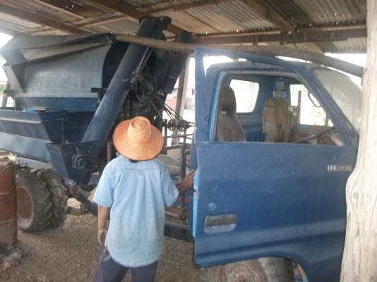 ขายรถสีข้าว