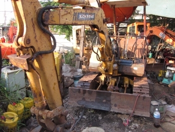 ขาย-รถขุด ขนาดเล็ก แบคโฮ ขนาดเล็ก KOMATSU: PC 20-3 สภาพพร้อมใช้งาน มือสองเก่าญ๊่ปุ่น