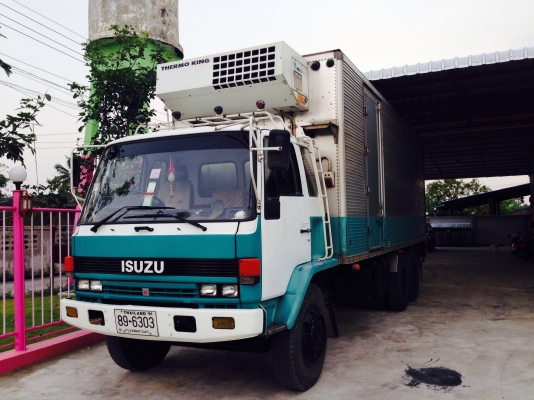 10ล้อ ตู้เย็น ยาว7เมตรสภาพพร้อมใช้ เครื่องทำความเย็นของ เทอร์โมคิงครับ