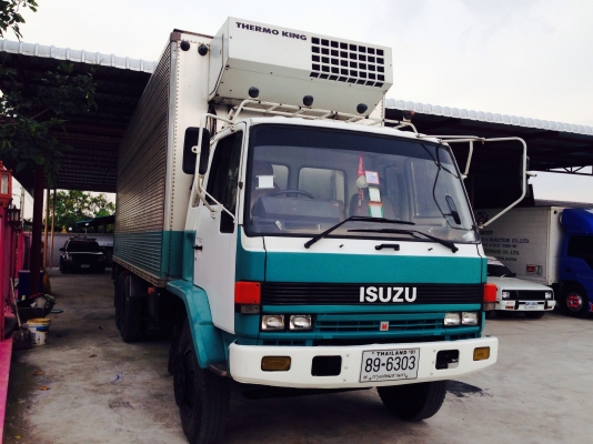 10ล้อ ตู้เย็น ยาว7เมตรสภาพพร้อมใช้ เครื่องทำความเย็นของ เทอร์โมคิงครับ