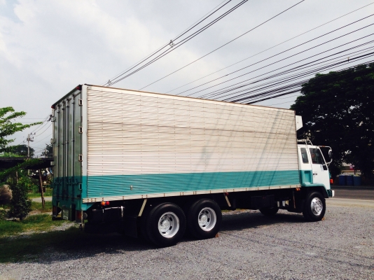 10ล้อ ตู้เย็น ยาว7เมตรสภาพพร้อมใช้ เครื่องทำความเย็นของ เทอร์โมคิงครับ