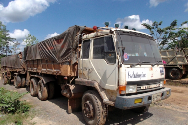 ขายด่วนรถสิบล้อหลงโบTFชีL3200ดรั้มเครือง220แรงม้าปี38 ขายด่วนรถสิบล้อหลงโบTFชีL3200ดรั้มเครือง220แรงม้าปี38