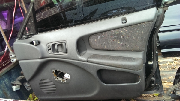 ประตู chrysler neon