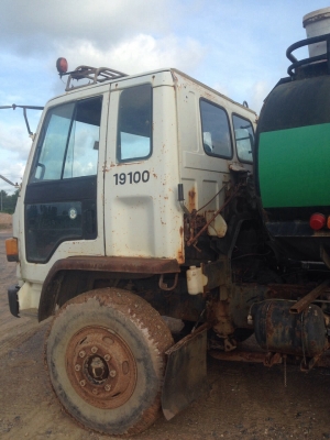ขาย 10 ล้อรถน้ำ ISUZU 210 แรงม้า ตัวแรกสโลว์กลาง สนใจโทร0819701072 ขาย 10 ล้อรถน้ำ ISUZU 210 แรงม้า ตัวแรกสโลว์กลาง สนใจโทร0819701072