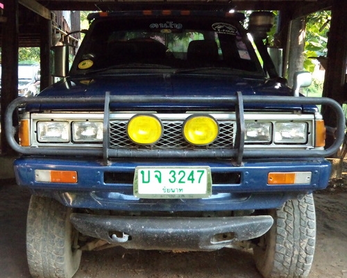 ขายรถยี่ห้อ NISSAN LD 25  ยกสูง 6 สูบ เครื่องดีเซลชุดเกียร์โฟล