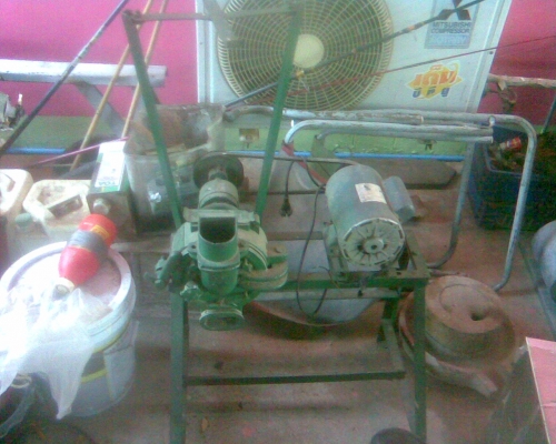 เครื่องบดมอเตอร์ 1/2  แรง