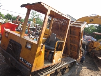 ขาย- รถบรรทุก ตีนตะขาบ MOROOKA MST -300 มือสองเก่าญี่ปุ่น พร้อมใช้งาน เครื่องดีเซล 3 สูบ