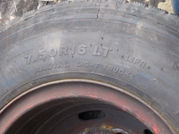 ขาย-ล้อยาง พร้อมกระทะ สำหรับรถบรรทุก 6 ล้อ จำนวน 6 เส้น ราคาถูก เพียง 15,000 บาท ขาย-ล้อยาง พร้อมกระทะ สำหรับรถบรรทุก 6 ล้อ จำนวน 6 เส้น ราคาถูก เพียง 15,000 บาท