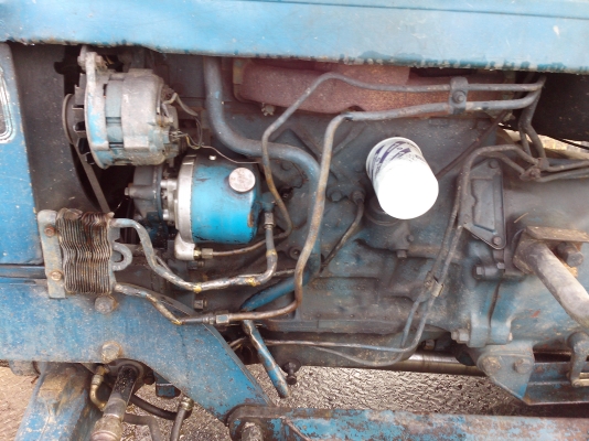 ขายรถไถ FORD 6610 2 เพลาดุมเรียบ ปั๊มกลม เล่มทะเบียนพร้อม ใบมีด 7 จาน ราคา 620000 ถ้ารวม ที่ตัดหญ้าKMT 3จานCMT  ราคา 700000