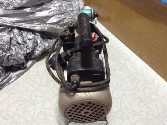 เครื่องแว๊กคั่มแอร์สภาพดีพร้อมใช้ 1500 บาท