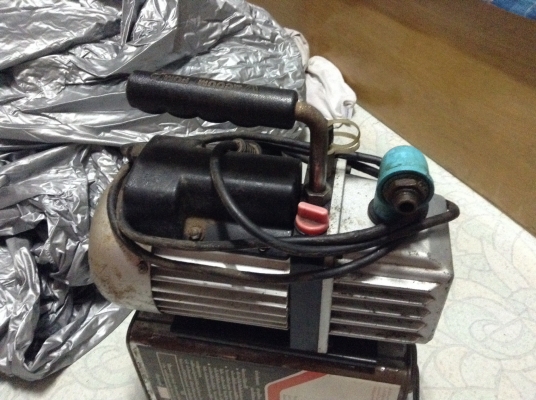 เครื่องแว๊กคั่มแอร์สภาพดีพร้อมใช้ 1500 บาท