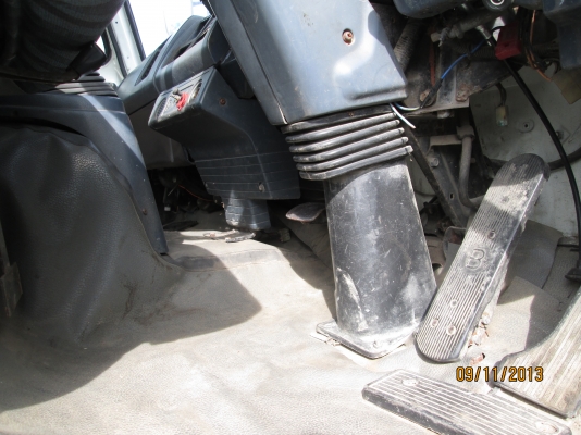 ISUZU10ล้อ2เพลา-FXZ23NYF-R-240-ตัวRแท้ๆ-รถบริษัททำสีขาว- ISUZU10ล้อ2เพลา-FXZ23NYF-R-240-ตัวRแท้ๆ-รถบริษัททำสีขาว-