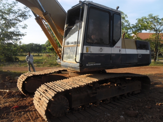 ขายรถแบคโฮ KOMATSU PC 200-5 ซีเรียล์ 65xxx ก่วาคอลโทนสั้นไฟฟ้าเต็มเอกสารเล่มทะเบียน ขายรถแบคโฮ KOMATSU PC 200-5 ซีเรียล์ 65xxx ก่วาคอลโทนสั้นไฟฟ้าเต็มเอกสารเล่มทะเบียน