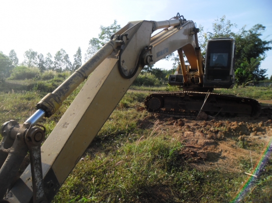 ขายรถแบคโฮ KOMATSU PC 200-5 ซีเรียล์ 65xxx ก่วาคอลโทนสั้นไฟฟ้าเต็มเอกสารเล่มทะเบียน ขายรถแบคโฮ KOMATSU PC 200-5 ซีเรียล์ 65xxx ก่วาคอลโทนสั้นไฟฟ้าเต็มเอกสารเล่มทะเบียน