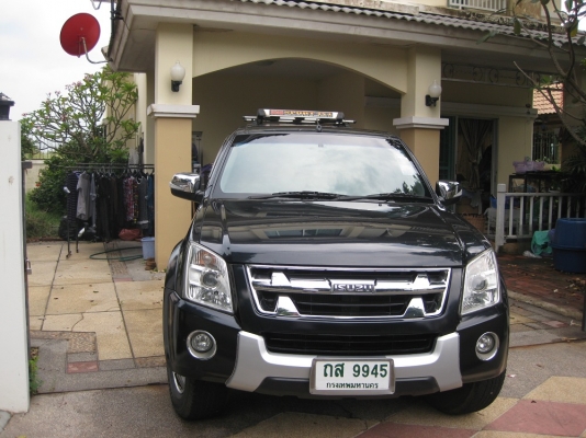 อีซุซุ ไฮแลนด์เดอร์ แพลทตินั่ม 2.5 Ddi รถบ้านขายเอง อีซุซุ ไฮแลนด์เดอร์ แพลทตินั่ม 2.5 Ddi รถบ้านขายเอง