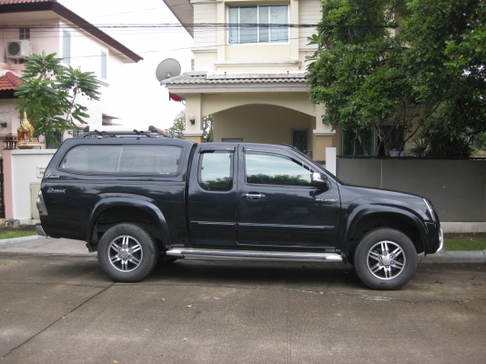 อีซุซุ ไฮแลนด์เดอร์ แพลทตินั่ม 2.5 Ddi รถบ้านขายเอง อีซุซุ ไฮแลนด์เดอร์ แพลทตินั่ม 2.5 Ddi รถบ้านขายเอง