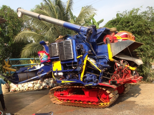 ขายรถเกี่ยวข้าว ไทยเส็งยนต์ ราคา1,250,000บาท เท่านั้น