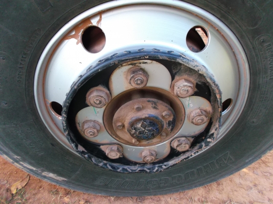 ขายด่วนรถสิบล้อหลงโบTFชีL3214ดรั้มเครือง220แรงม้าปี38