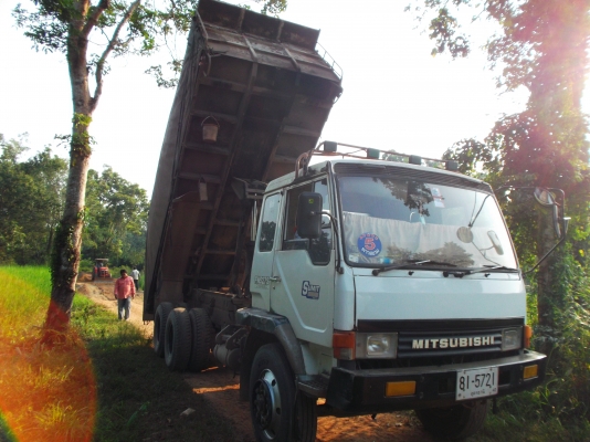 ขายด่วนรถสิบล้อหลงโบTFชีL3214ดรั้มเครือง220แรงม้าปี38