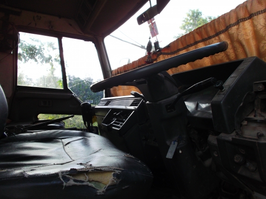 ขายด่วนรถสิบล้อหลงโบTFชีL3214ดรั้มเครือง220แรงม้าปี38