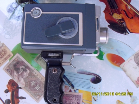 ขายกล้องสะสมโบราณหลายรุ่นครับ