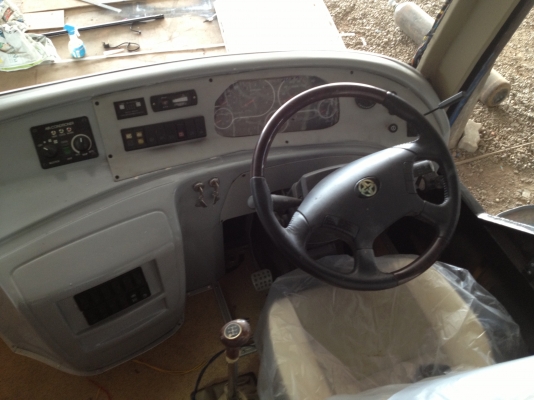 รถบัสใหม่ 9 ม. ยี่ห้อ Weihai 240 HP เครื่องยนต์ Diesel รุ่น WP6.240 E30 ยูโร 3