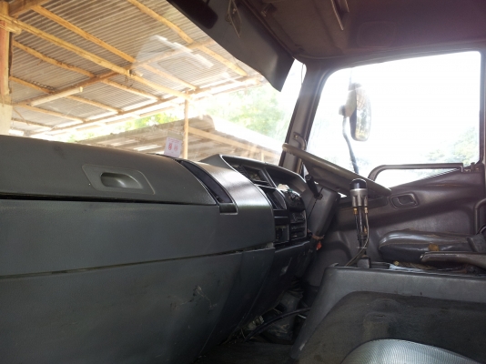 ขายแล้วครับ ขอบคุณทีมงานพี่เสือครับ ขายสิบล้อฟูโซ่ ยูโรวัน วางหัวM6ตาหวาน MMTFN527-ETC xxxxx 225แรงม้า เทอร์โบอินเตอร์ โทร 085-7075176 ราคาต่อรองได้ครับ ขายได้ขายเลยคุยไม่ยาก