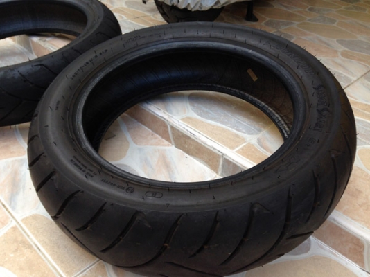 ขายยางเดิมๆ HONDA FORZA 300 สภาพใหม่มาก