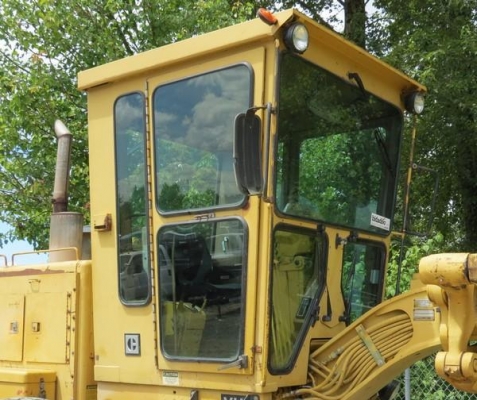 140G- 72V-12245 รถเกรด cat รถจอดที่ นวนครแล้วครับ