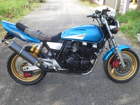 ขาย Yamaha Xjr 400 cc.ปี97 สภาพพร้อมใช้ เครื่องแห้ง รถอยู่ จ.นนทบุรี
