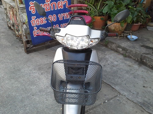 ขายด่วน Wave 100 ปี 47 เครื่องดี ไม่หลวม ไม่มีควันขาว เอกสารครบๆ ขับกลับบ้านได้เลย ขายด่วน Wave 100 ปี 47 เครื่องดี ไม่หลวม ไม่มีควันขาว เอกสารครบๆ ขับกลับบ้านได้เลย