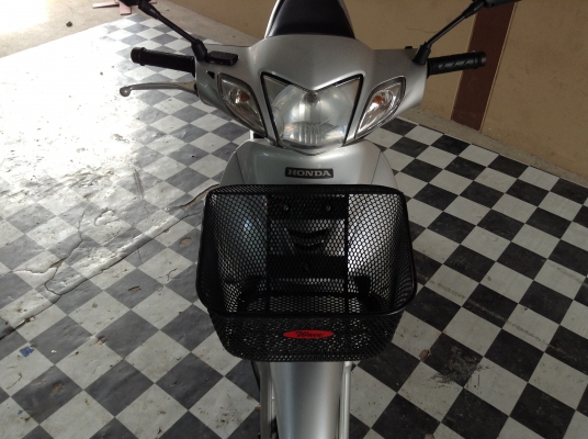 (((ขายมอไซด์มือ2 อยู่บางแสนคับ มีรถให้เลือกหลายคันคับ)))ขาย!!!เวฟ125R ปี48 รถเครื่องดีคับ มีเล่มทะเบียนครบ ภาษีไม่หมด